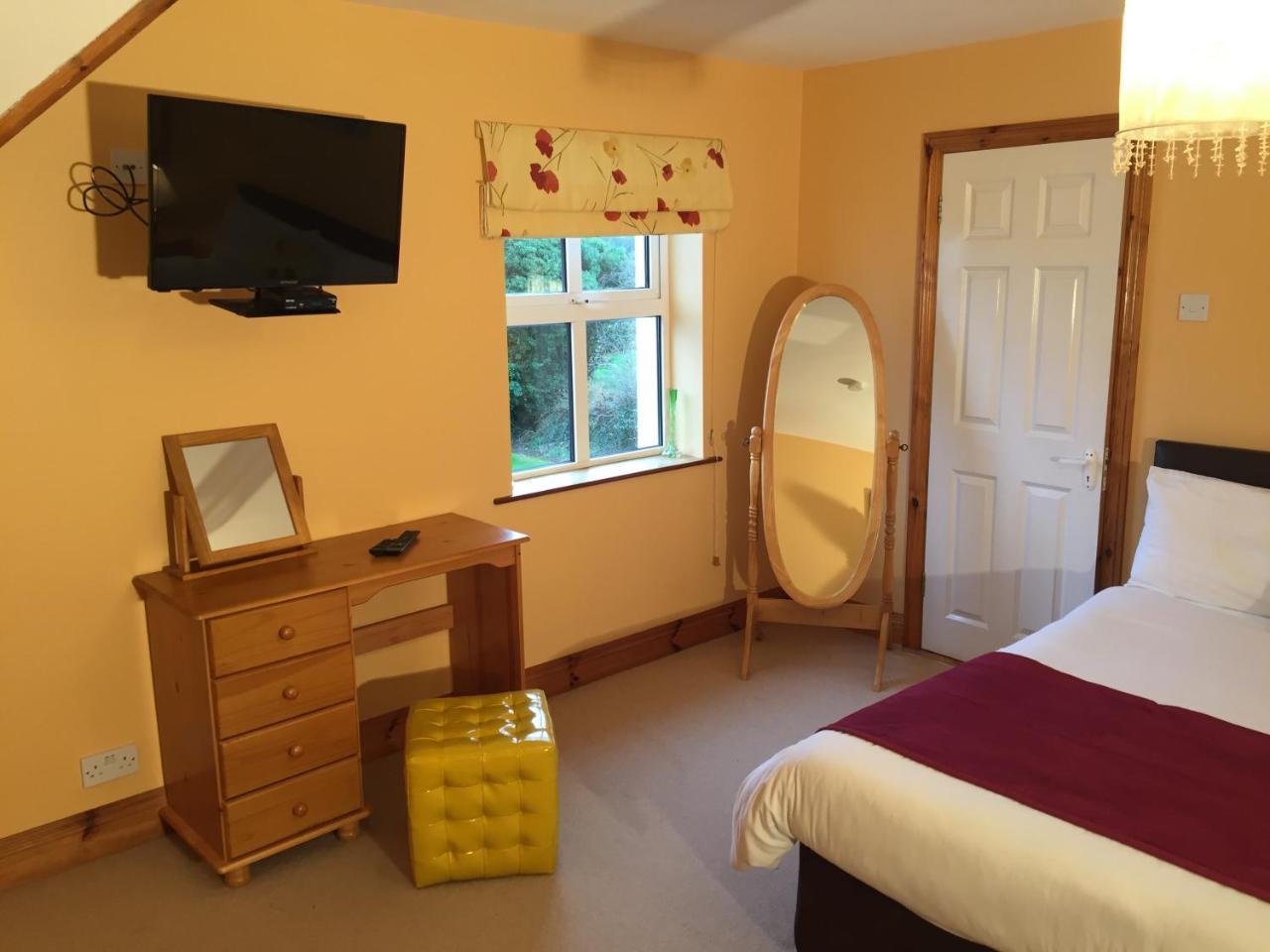 2 Mile Lodge Kenmare Ngoại thất bức ảnh